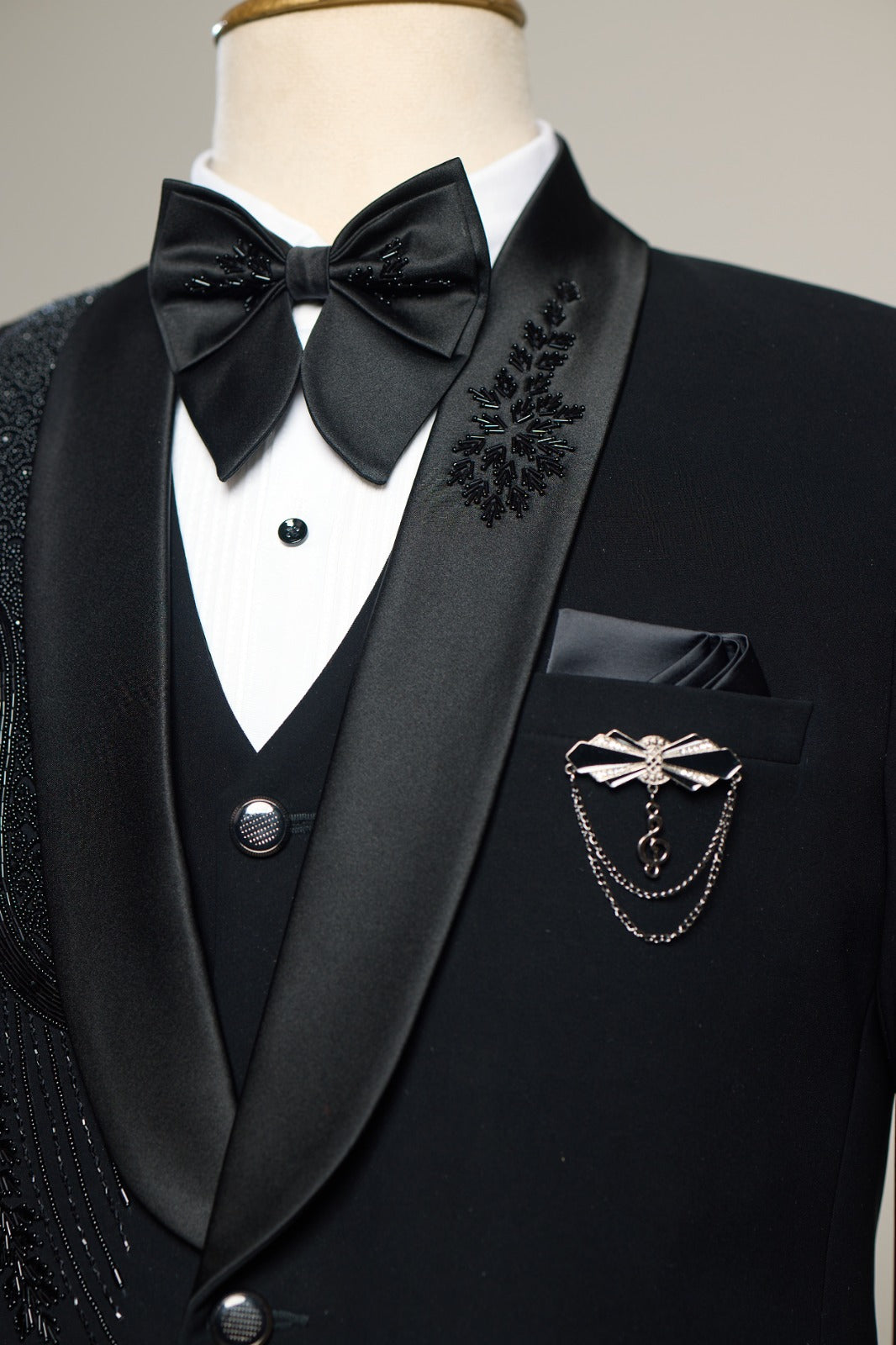 NOIR MONARCH